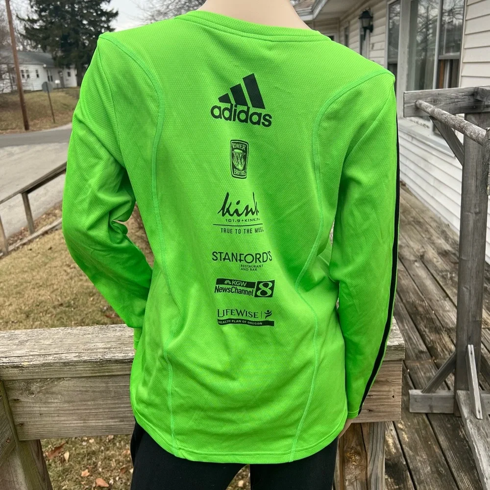 - Adidas Sz L Shamrock Run 3-Stripe Long Sleeve Fitness Top! EUC! - Picture 7 of 12